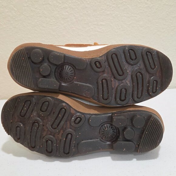 Ugg Duck Shoes Women's Size 6 Leather/Patent Leather Ashdale Tan Off White - Picture 9 of 12